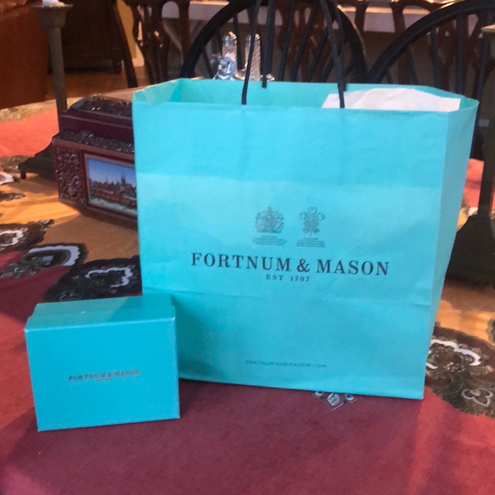 EUC Fortnum and Mason gift bag and box